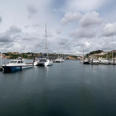 Πλωτό κατάλυμα Bnk Sailing Βίλα Νόβα ντε Γκάια