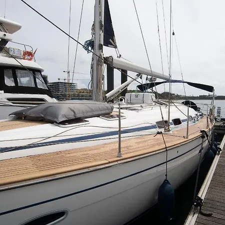 Bnk Sailing Πλωτό κατάλυμα Βίλα Νόβα ντε Γκάια