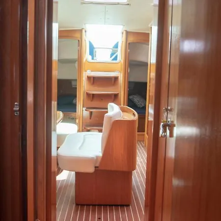 Bnk Sailing *