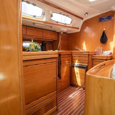 Botel Bnk Sailing Vila Nova de Gaia