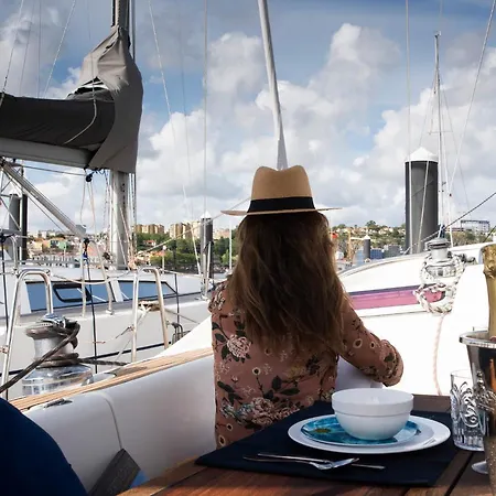 Bnk Sailing Botel